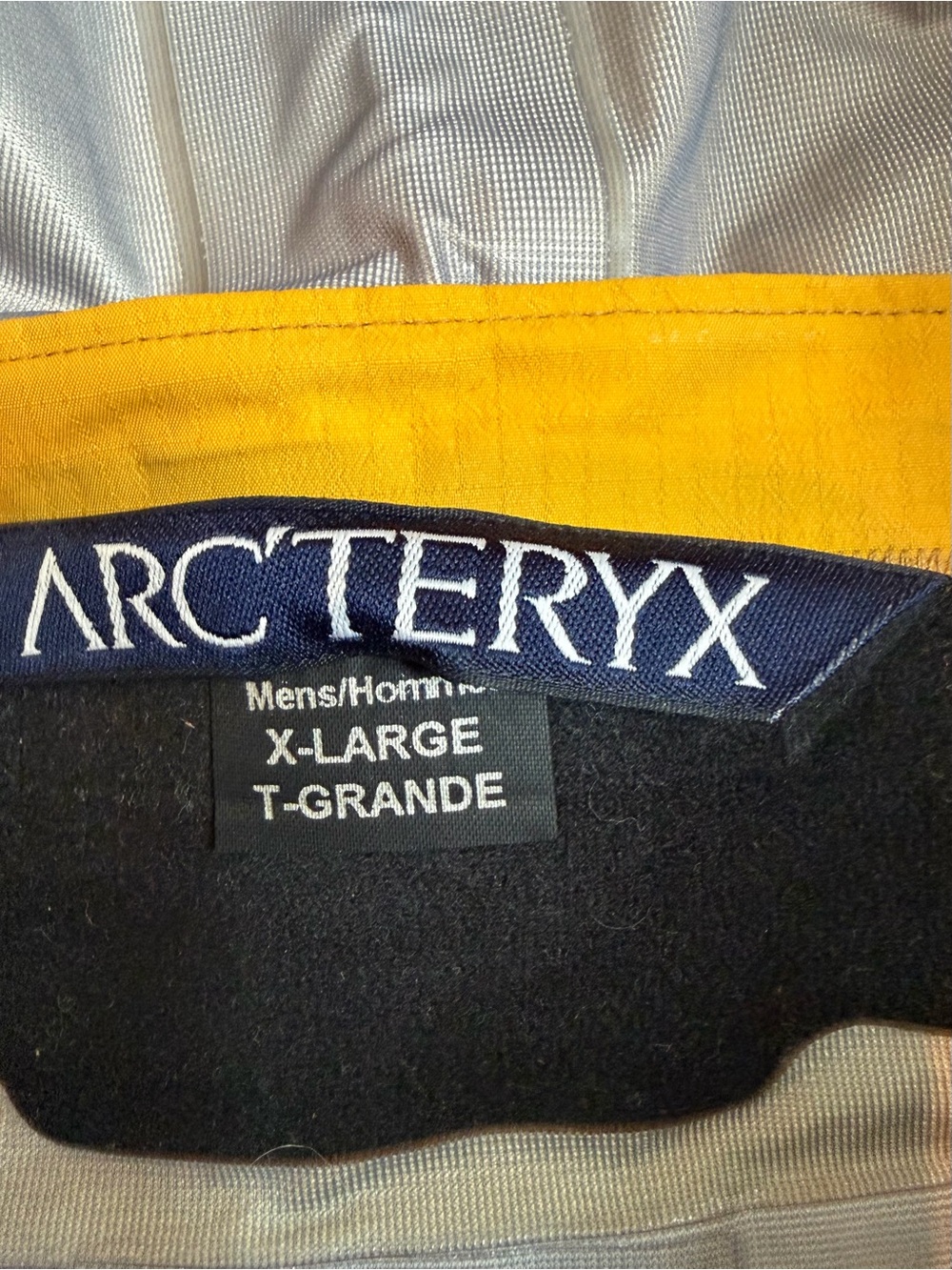 Arc’teryx Shell Jacket - Picture 4 of 4
